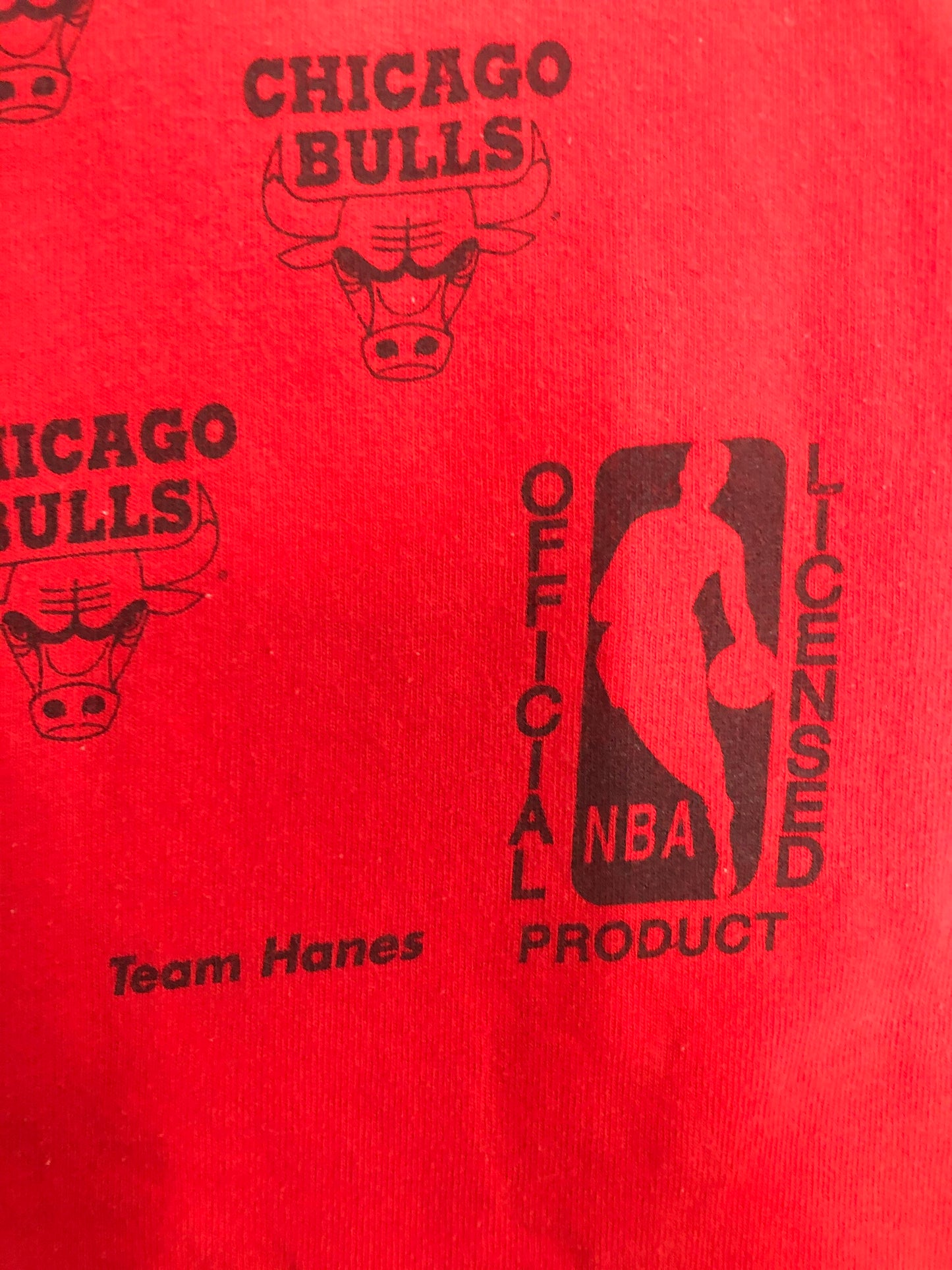 Made in usa vintage hanes label nba team hanes red t-shirt chicago bulls