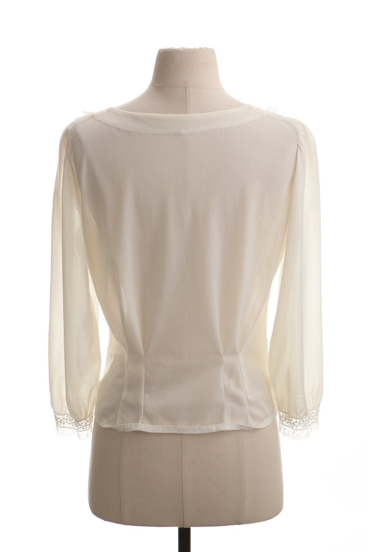 Vintage women blouse sheer white nightgown 50's 60's lace embroidered