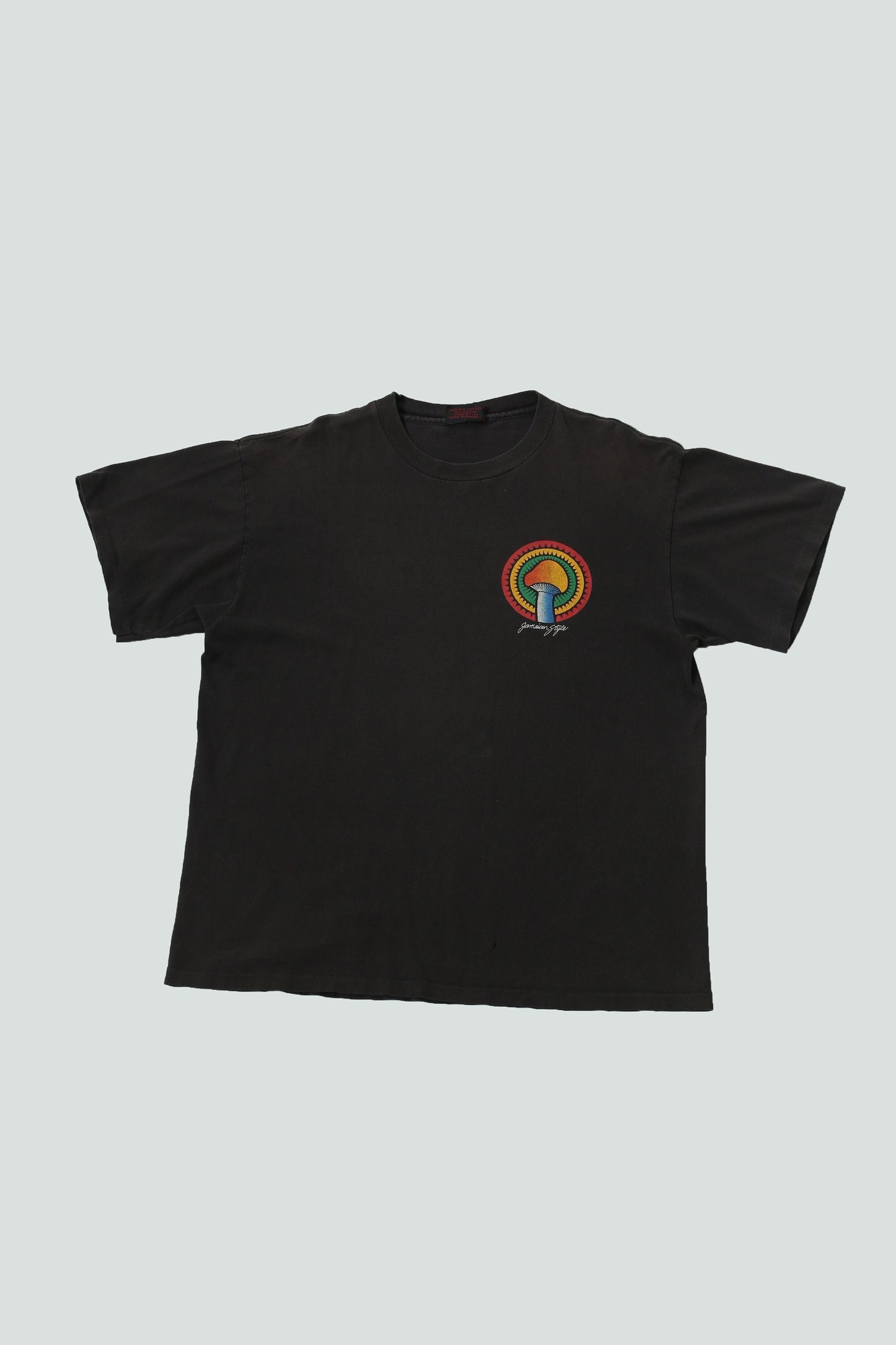 Vintage graphic t-shirt jaimaca style surfing mushrooms grateful dead ying yang surfbord