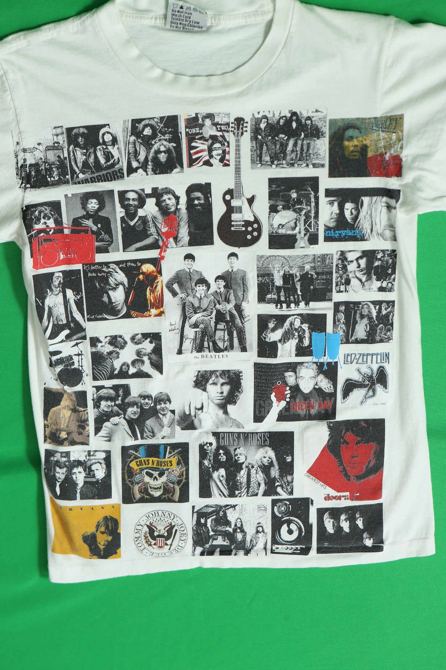 Vintage t-shirt thanabat label white monster of rock rock bands led zeppelin the beatles rare size m