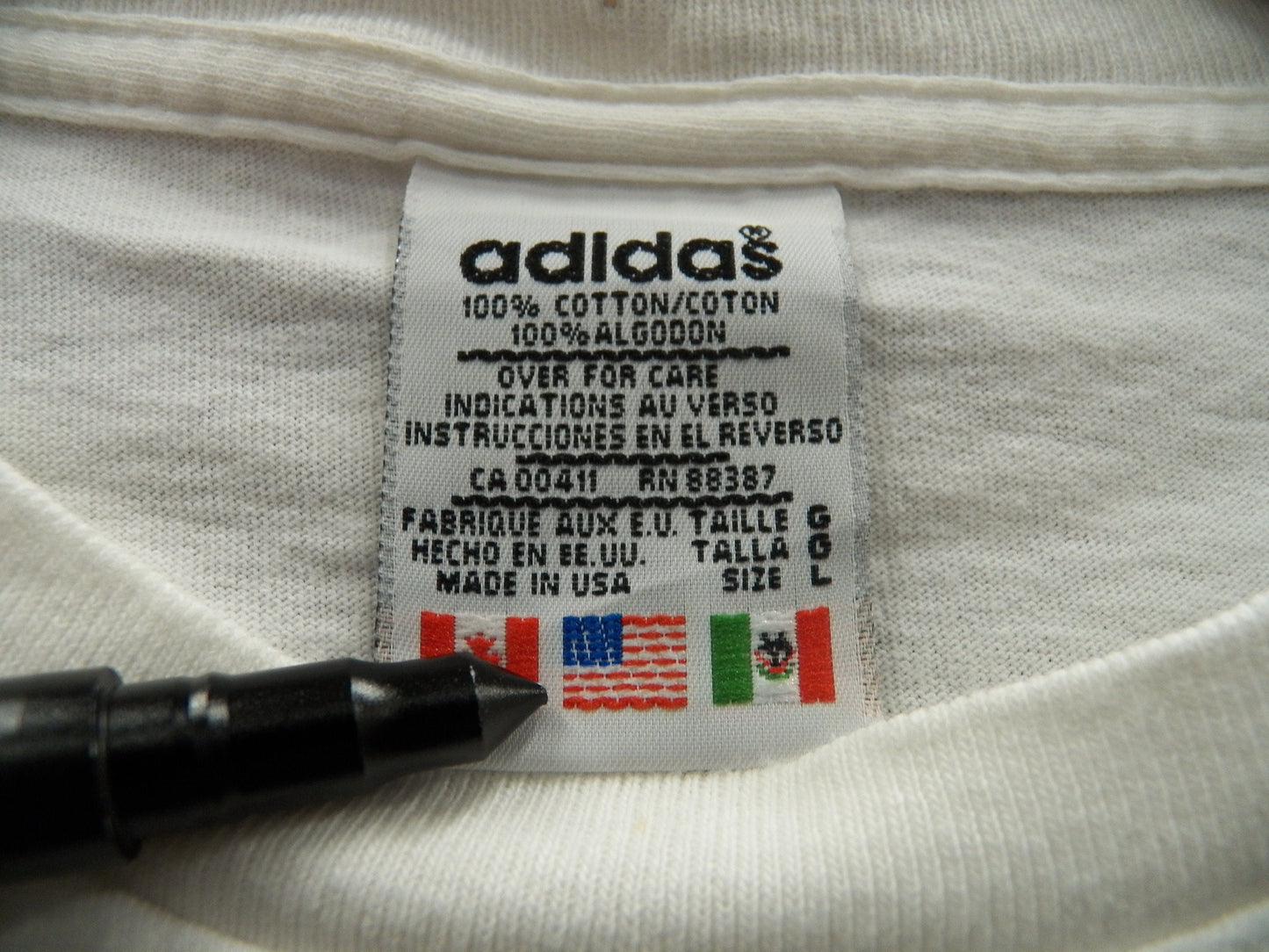 Smith barney adidas 1996 river city classic vintage t-shirt white made in usa rn 88387 ash s-96