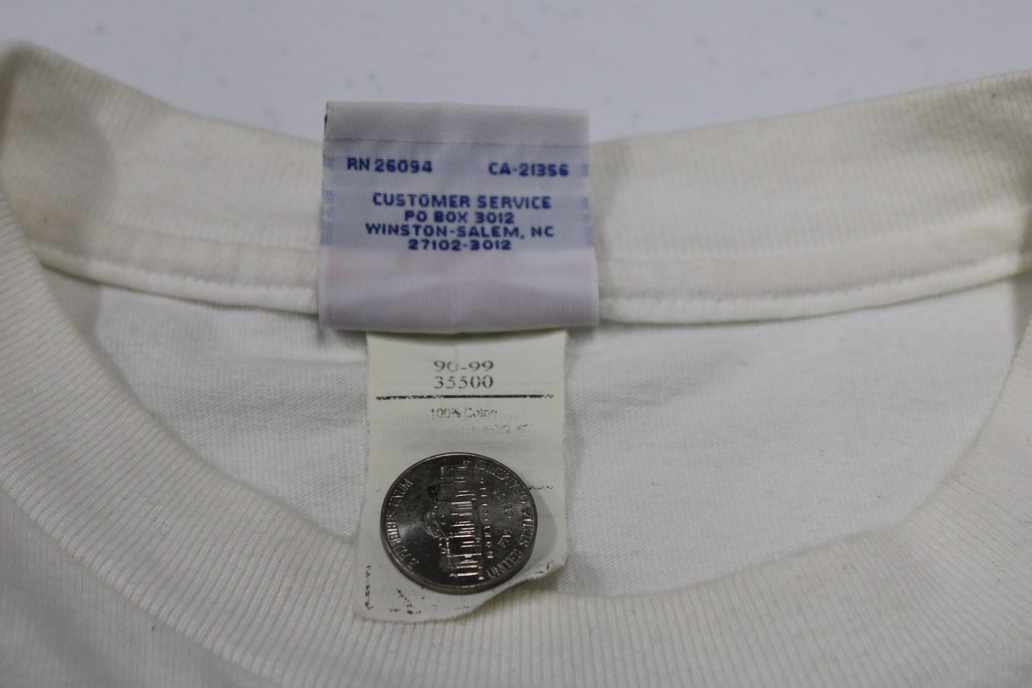 Lakers los angeles t-shirt white nba finals 2001 back to back champions basketball graphic