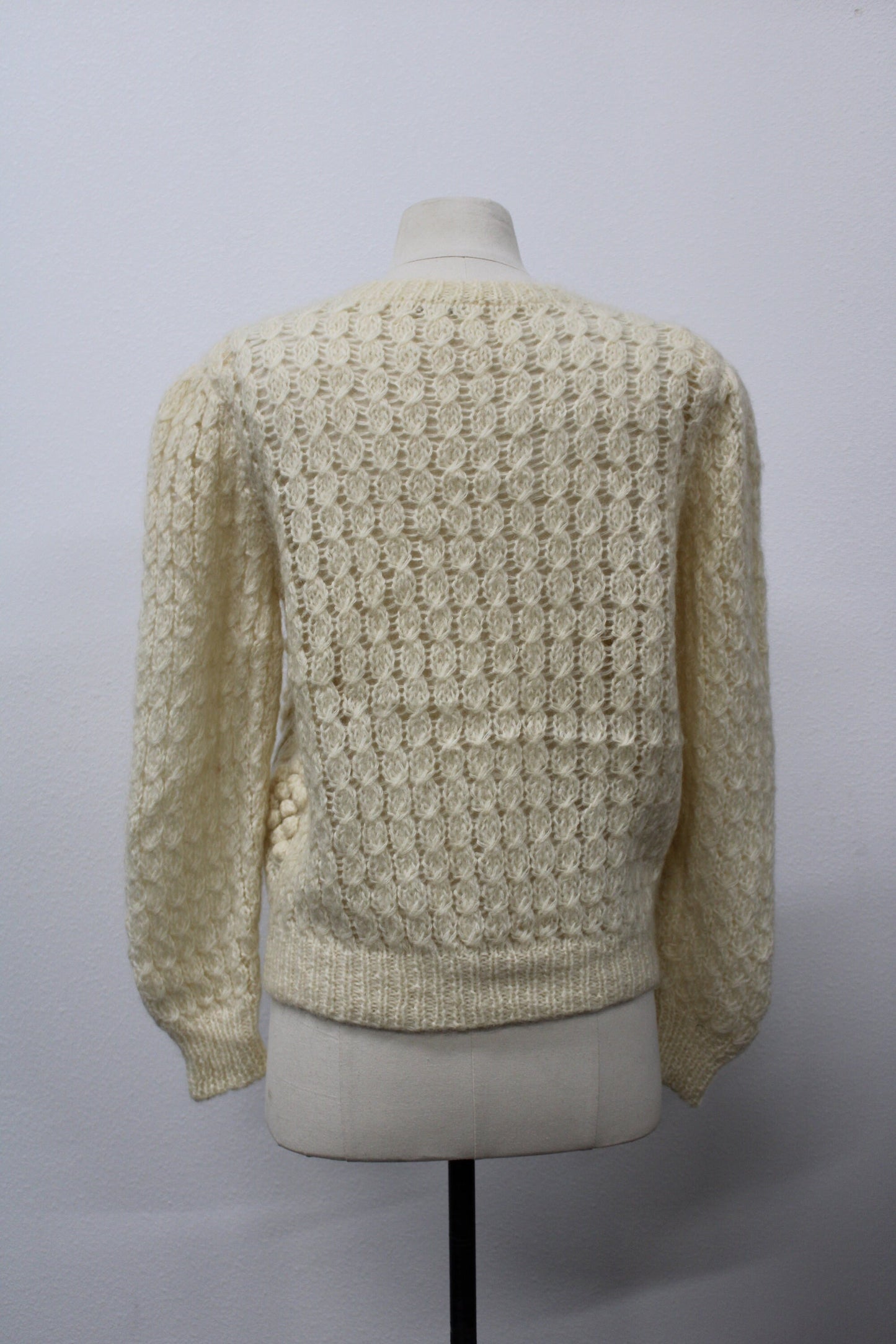 Women vintage knit sweater beige button up grandma winter 80's