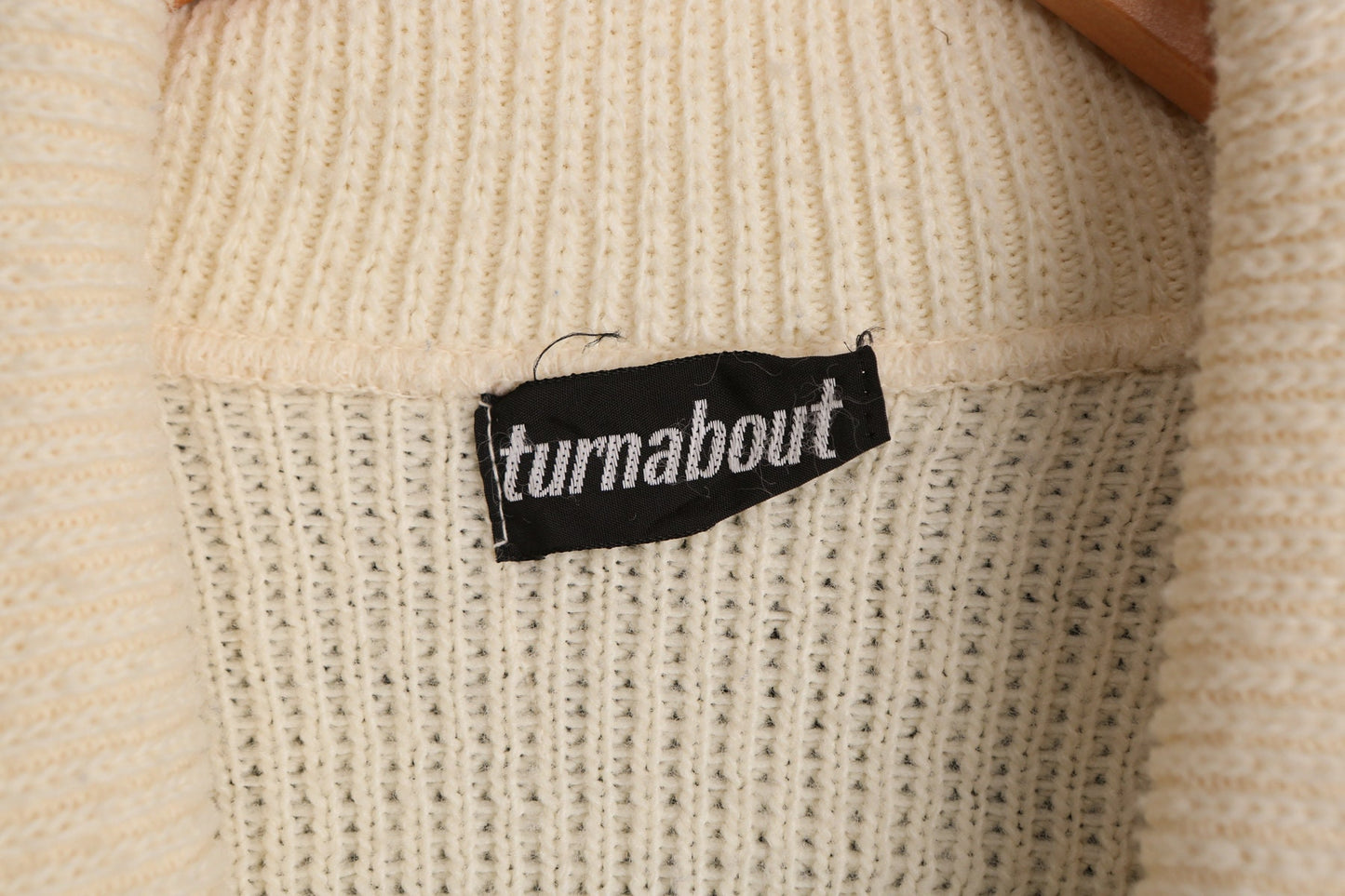 Vintage Men 70's Open Sweater with Waist Belt - Geometric Print