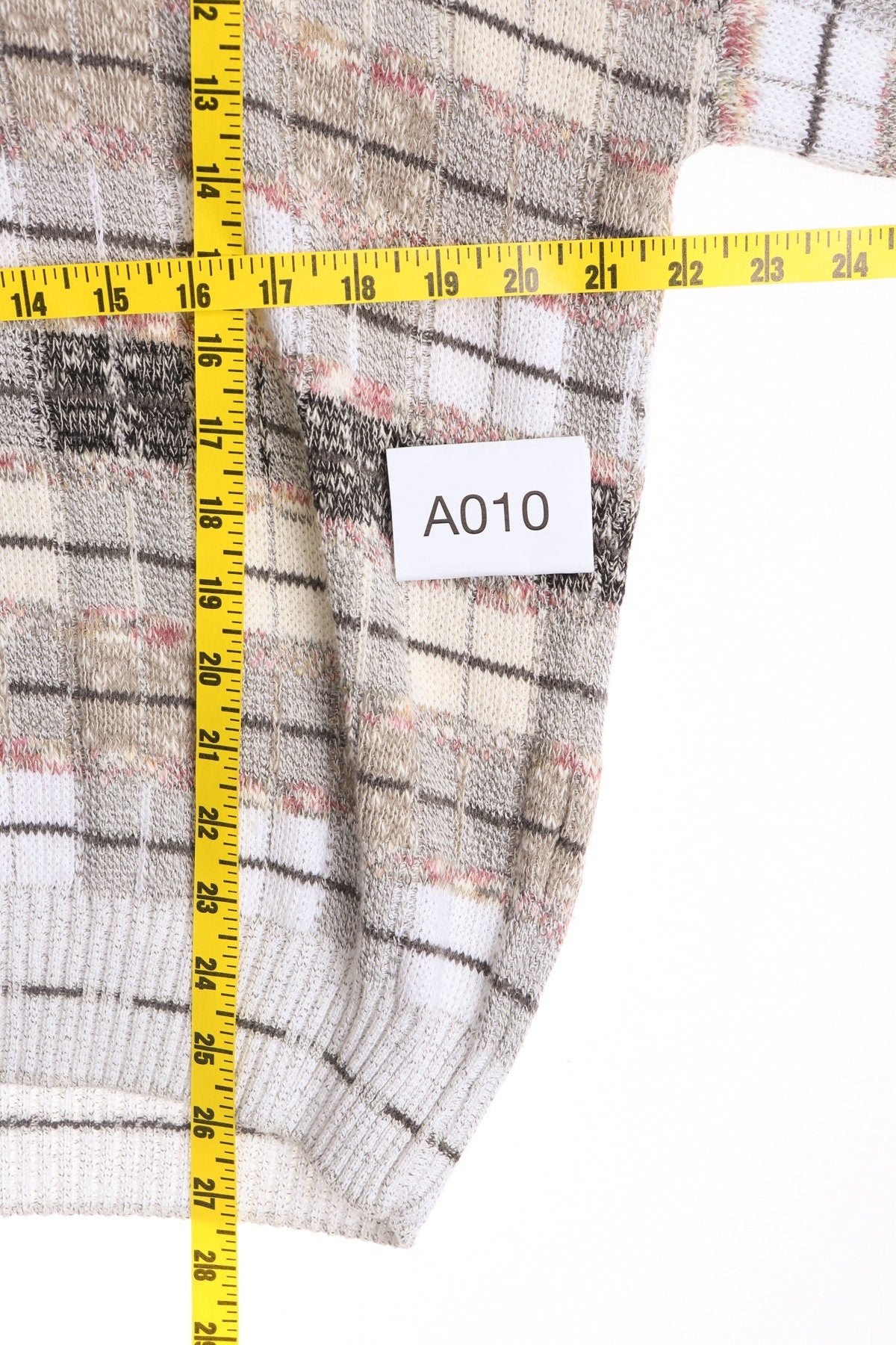 Men 90's Crew Neck Sweater - White and Beige Plaid Details