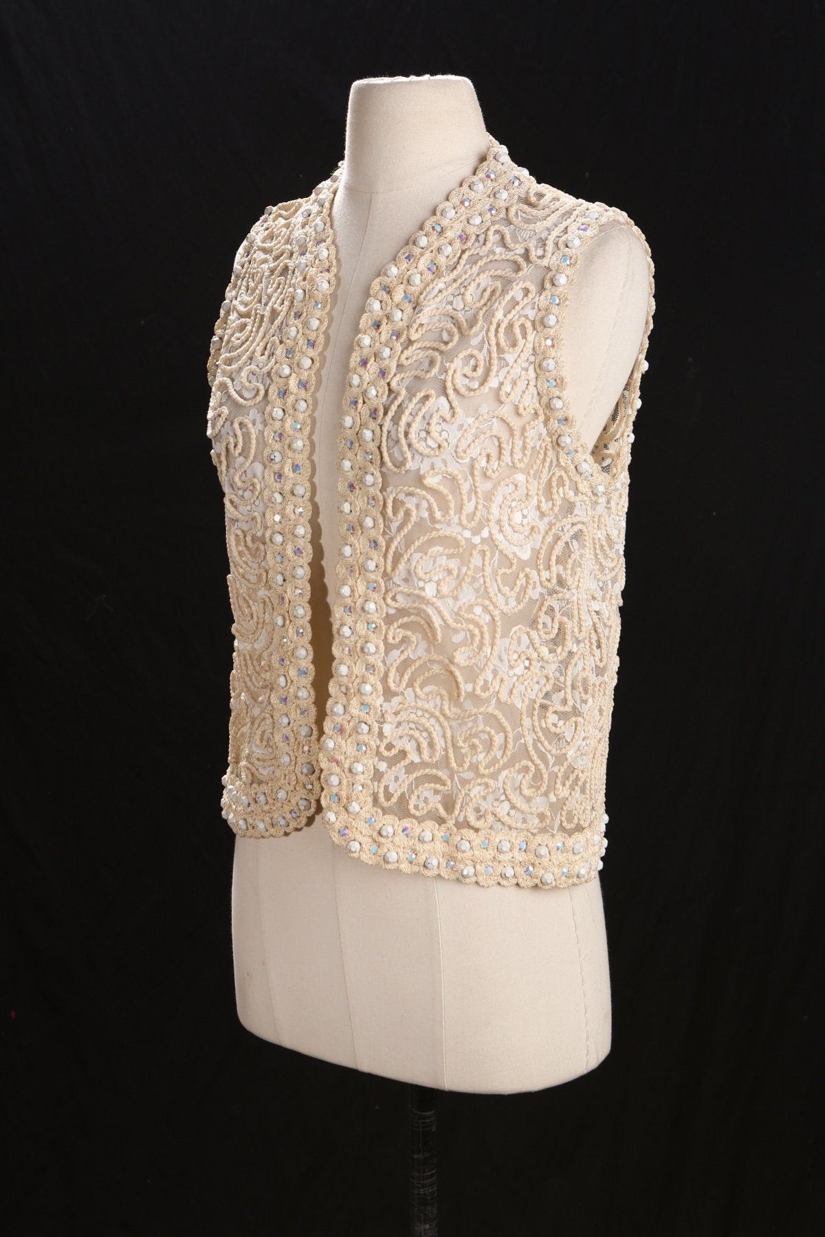 Vintage White Lace Vest with Embroidered Stones