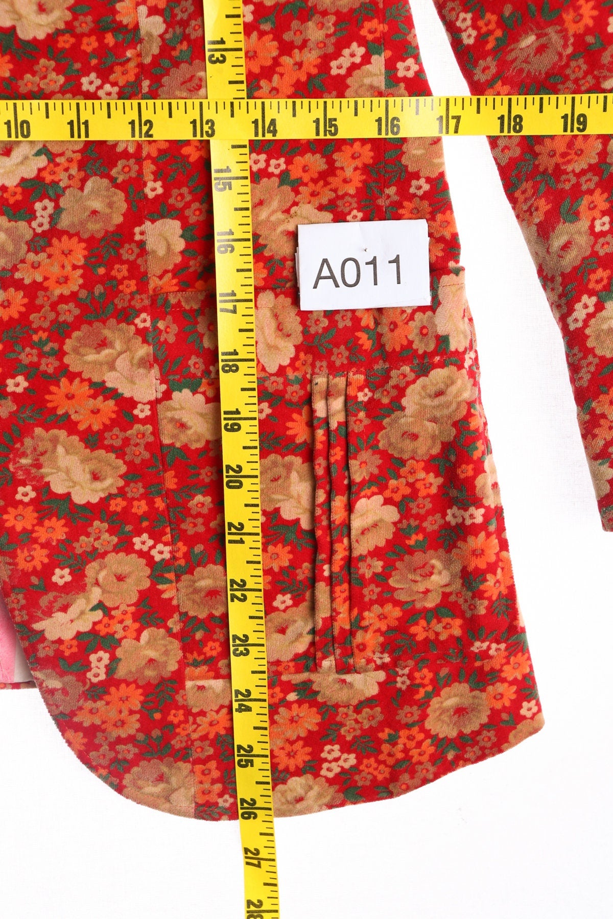 Vintage Women Red Floral Print Velvet Suit - Era 60's - 70's