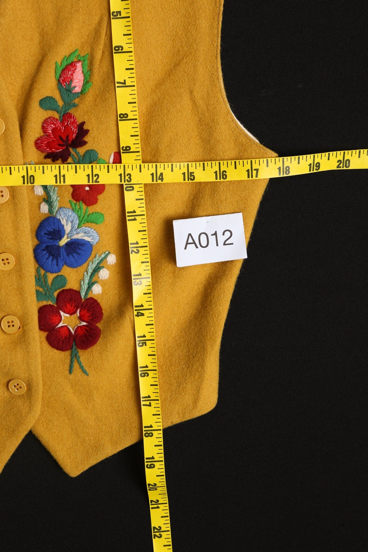 Vintage Women Yellow Flower Embroidered Two Piece Suit