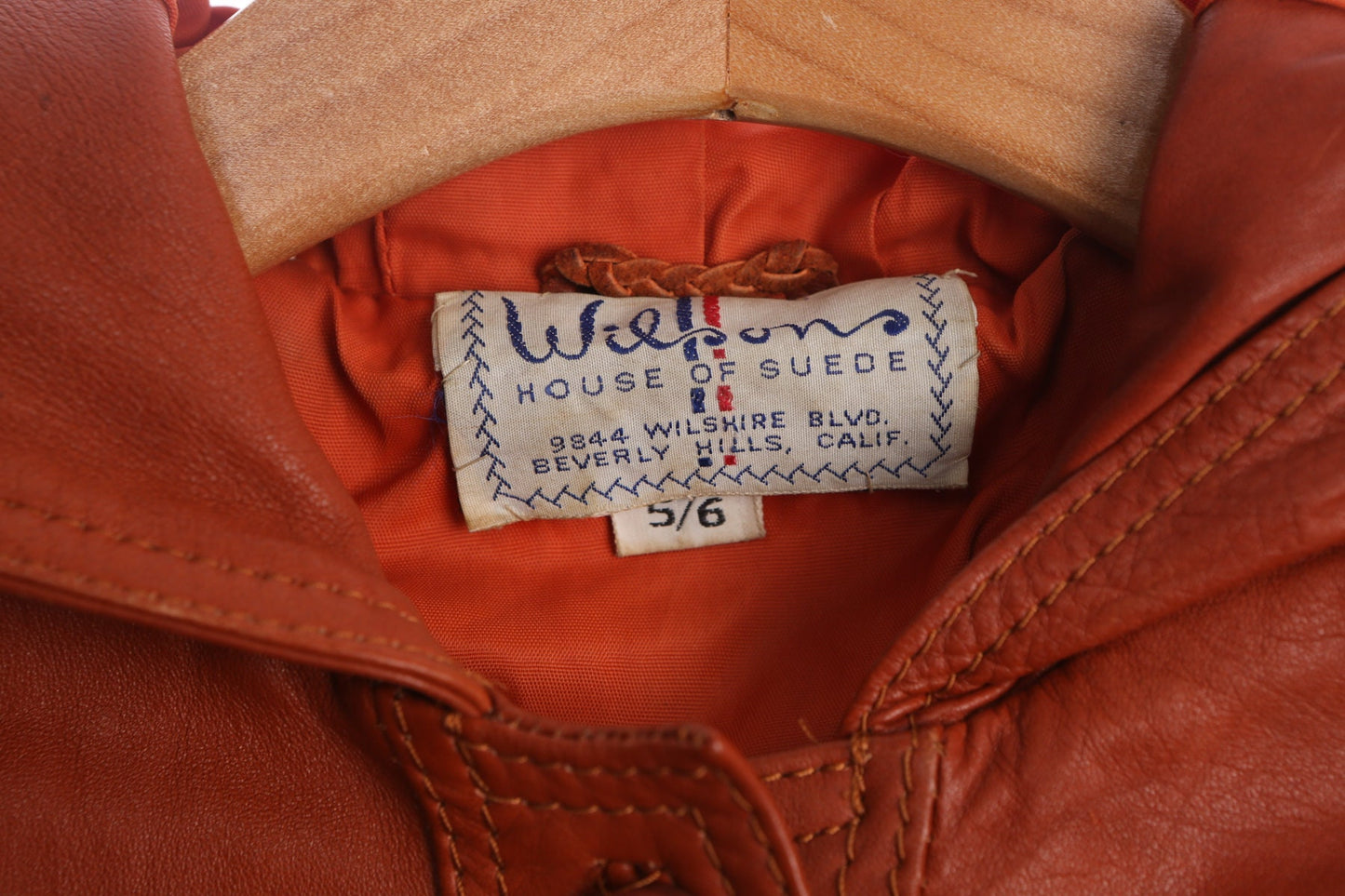 Vintage Women Hooded Leather Jacket - Era 70's - 80's by Wilson House of Suede - Vintage Size 5/6