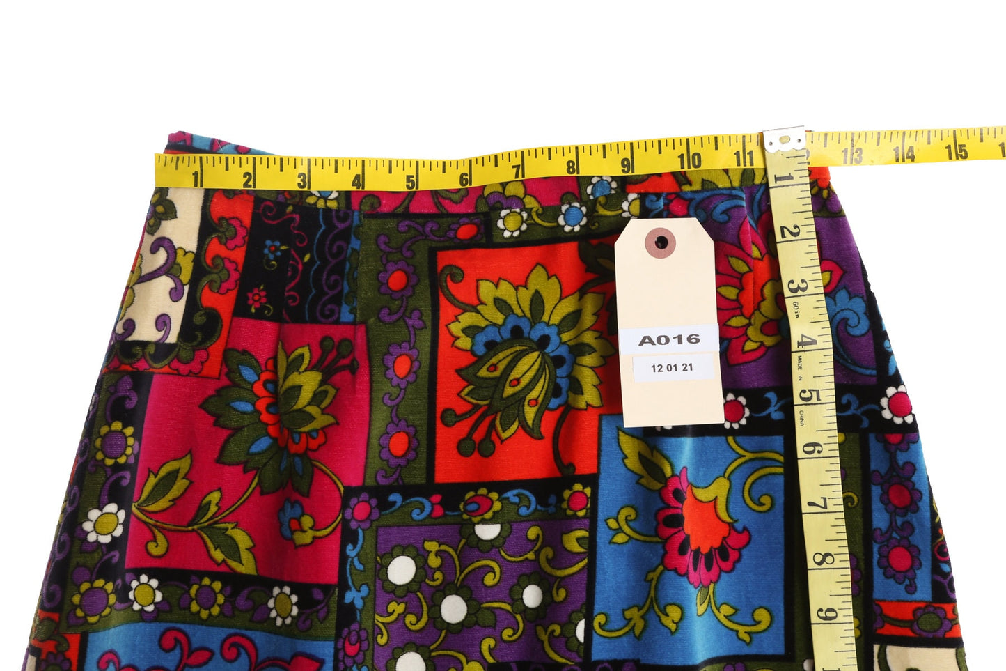 Vintage Women Floral Velvet Long Skirt - Era 60's - 70's