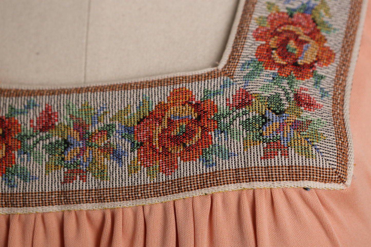 1970s Women Long Pink Boho Dress with Floral Patch Collar Detail