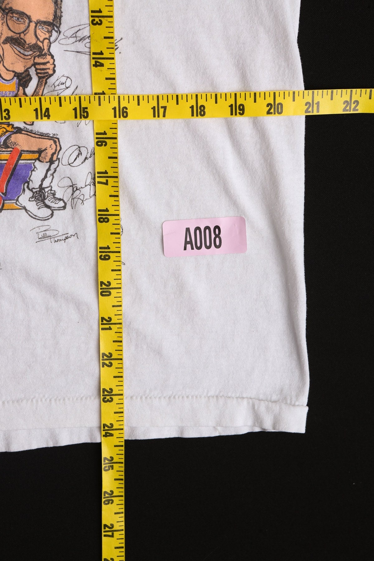 Vintage Los Angeles Lakers the Drive for Five White Graphic T-shirt