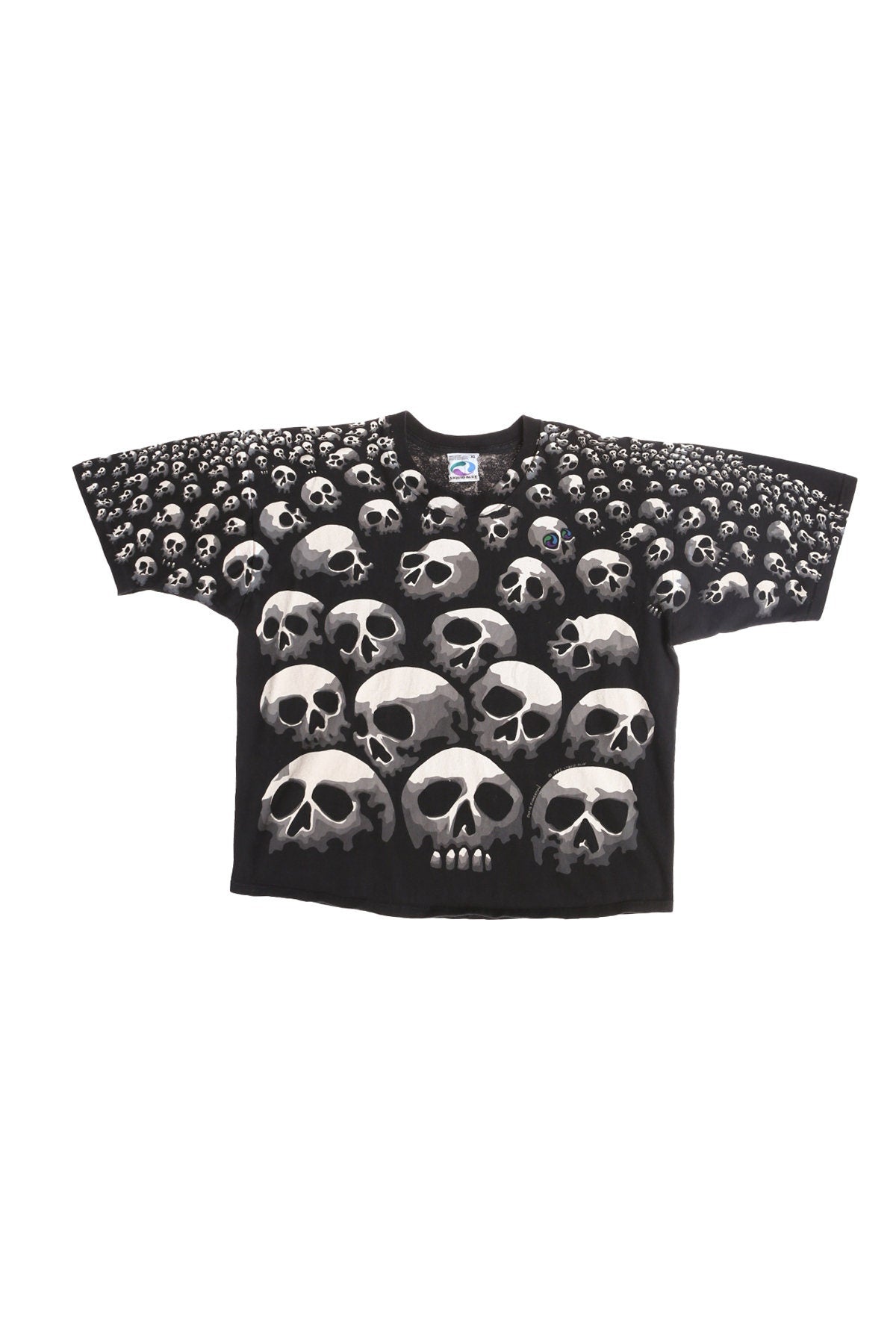 1992 Liquid Blue Black Skulls Graphic T-shirt by Chris Pinkerton