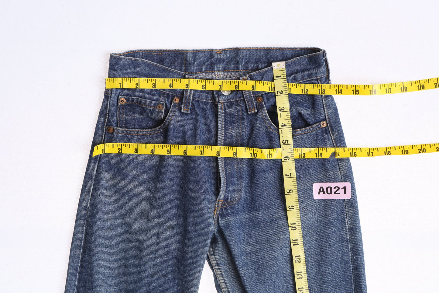 Vintage 501 XX Levi's Jeans - Dark Wash - Era 80s - 90s