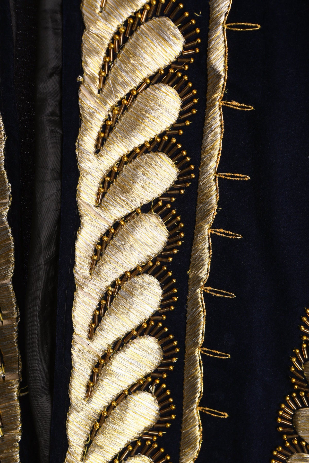 Vintage Blue Velvet Women Golden Embroidery Robe