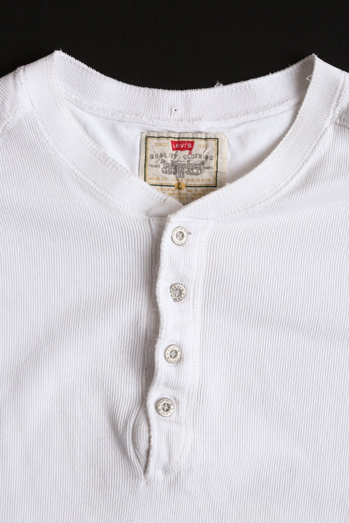 Levi's White Thermal Short Sleeve Shirt - Era 90s - Y2K