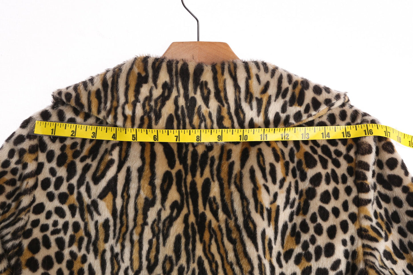 Vintage Leopard Print Faux Fur Coat from Safari and Styles Fairmoor - Fabric by La France - Era 50s - 60s