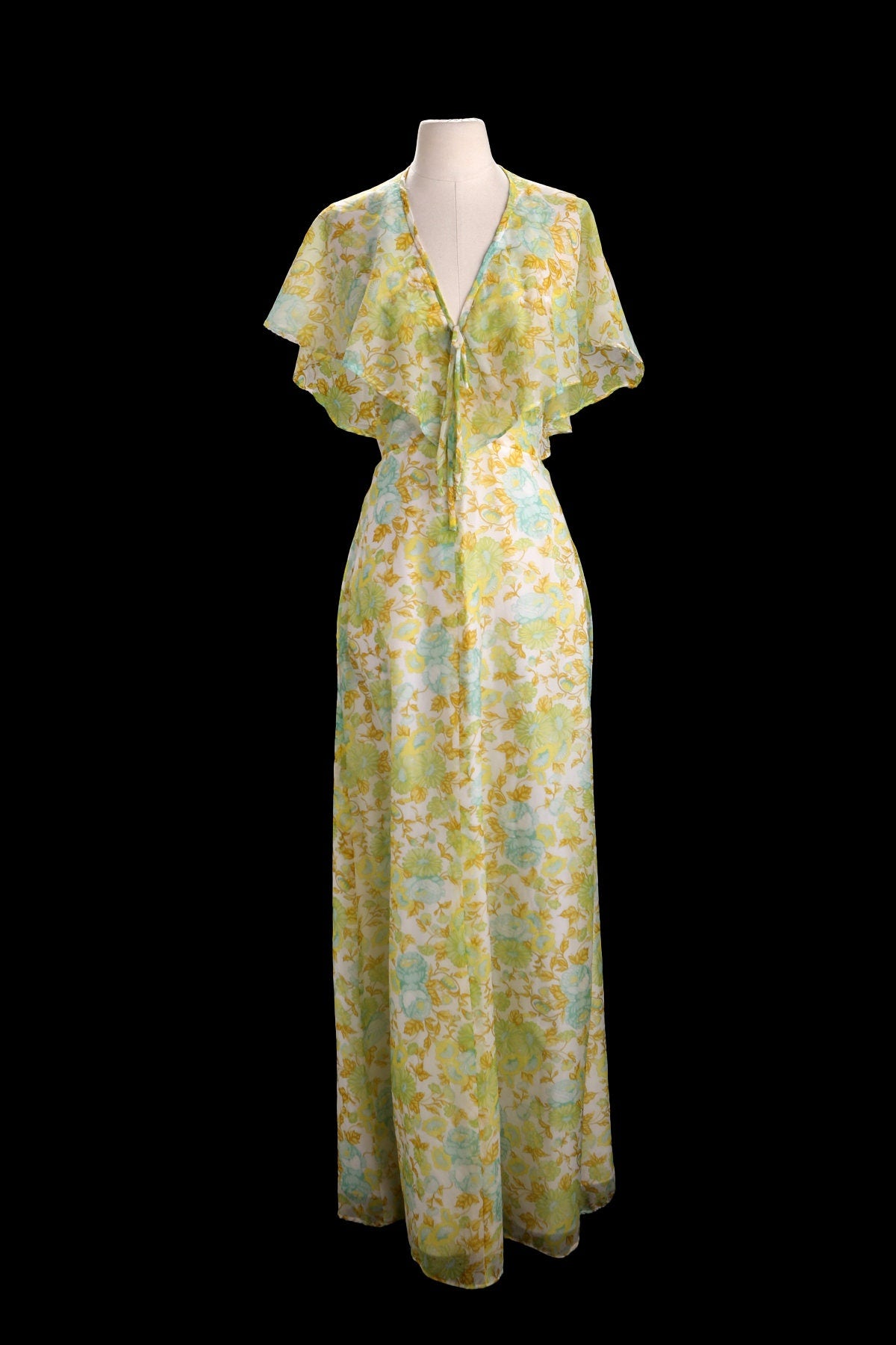 RESERVED - 1970s Summer Dress - Floral Print - Long - Halter Neck - Back Zipper Closure