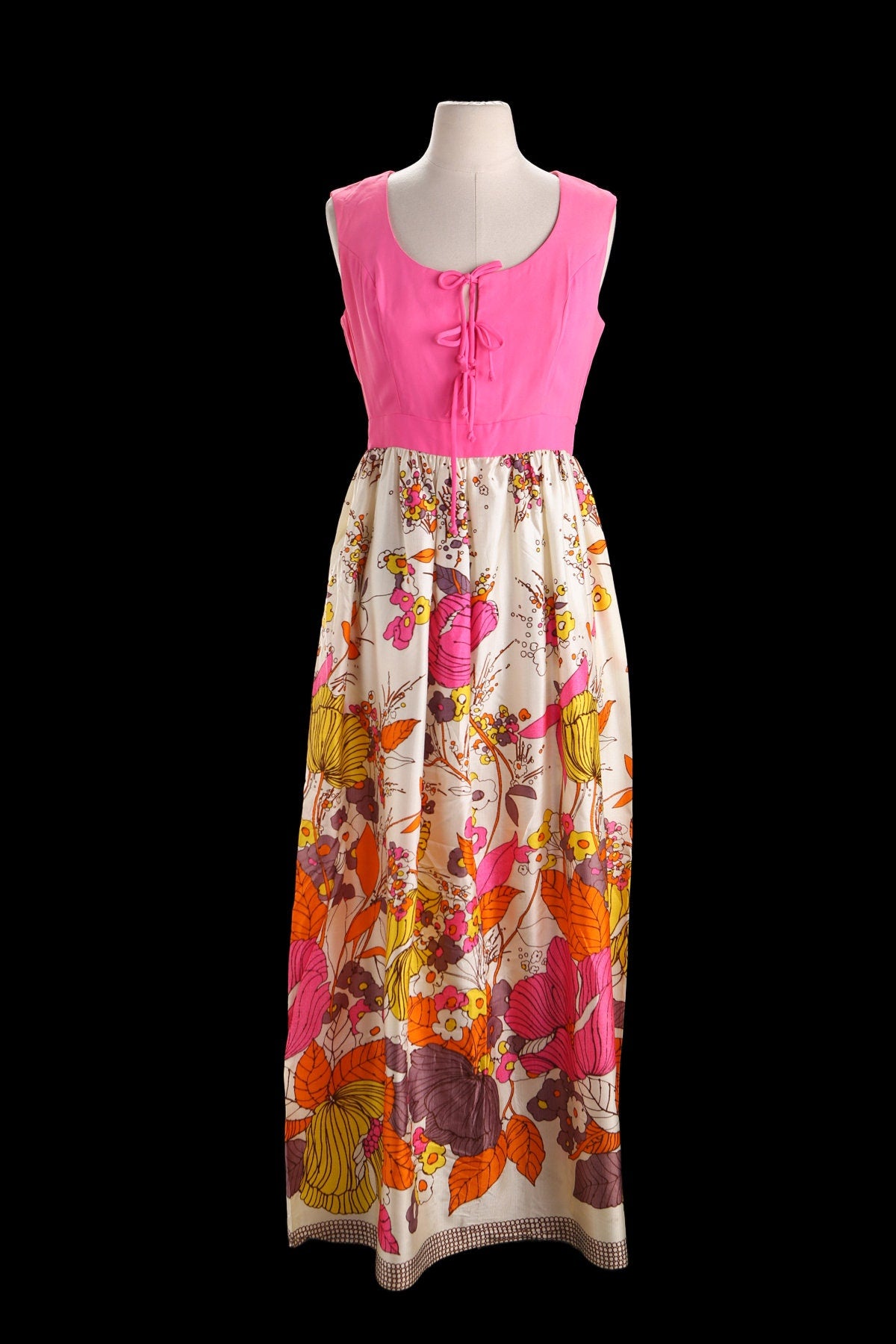 70s Summer Dress with Plants Print Details and Chest Ties Closure