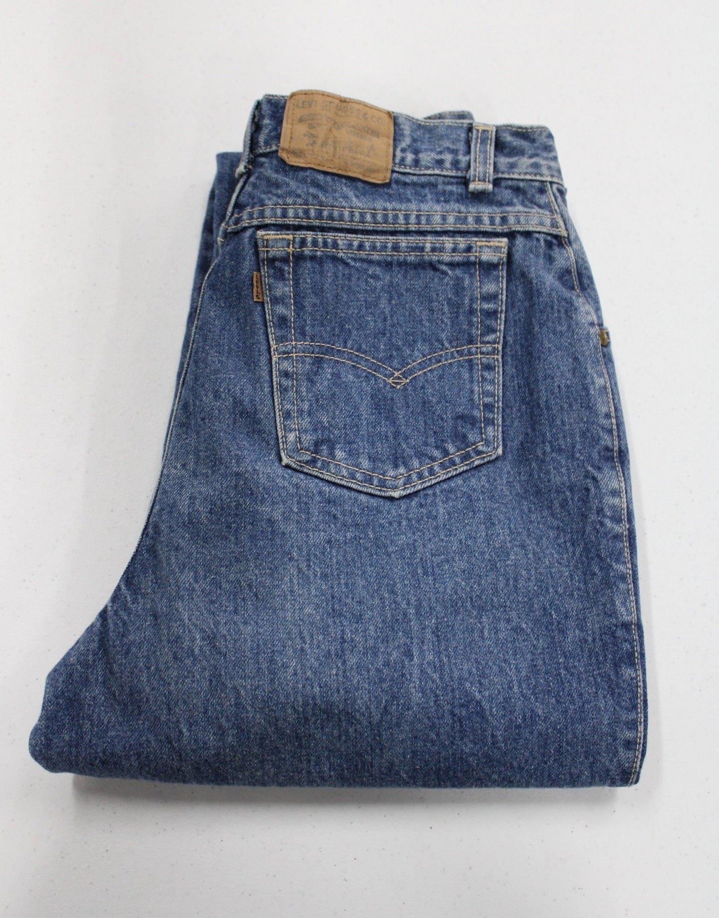 Levi's high waist jeans made in usa size 12 medium wash women vintage relaxed fit