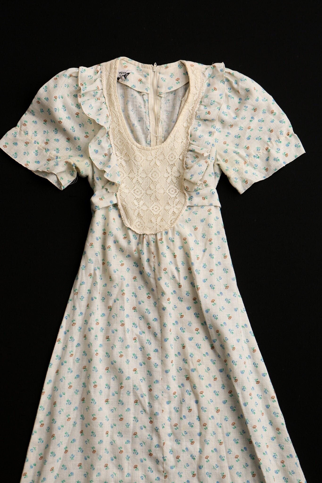 Vintage 70's long dress floral beige