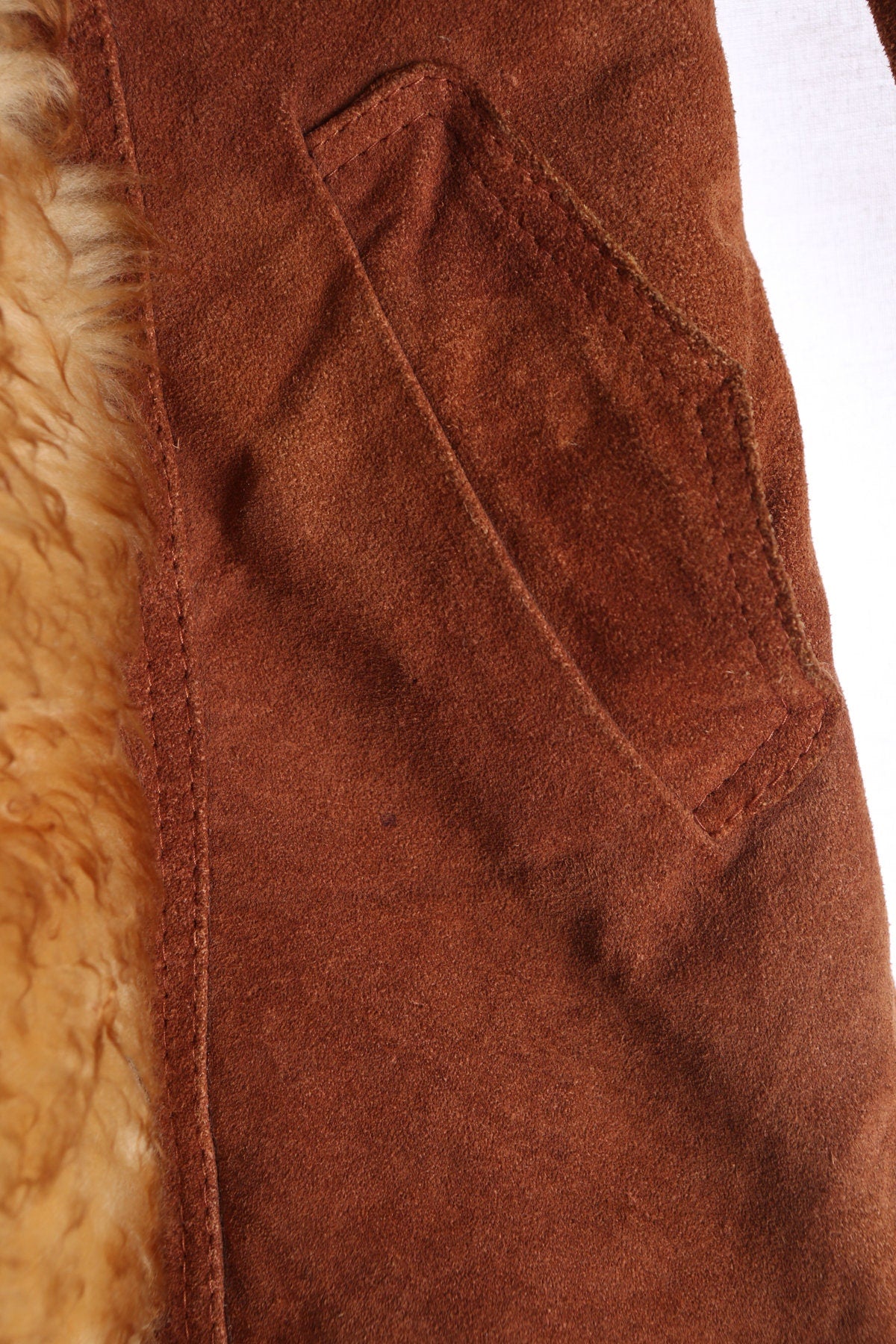 1970s Women Suede Coat with Fur Collar and Fabric Seam