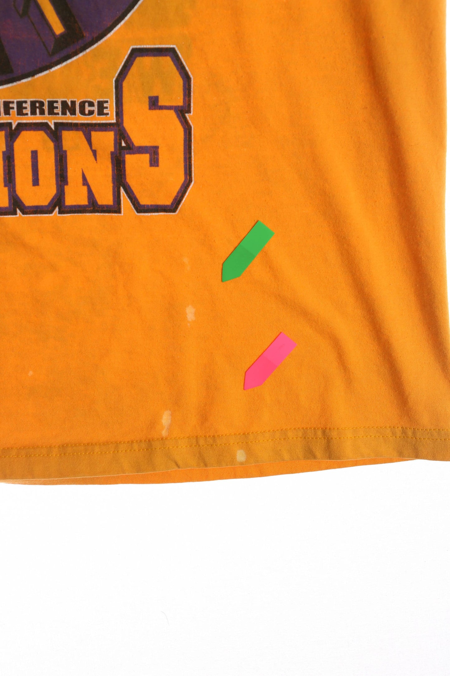 3 Peat Champions Yellow Graphic T-shirt - Los Angeles Lakers