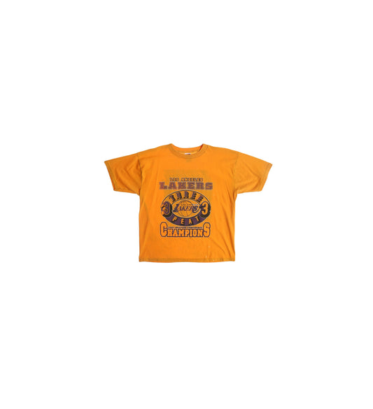 3 Peat Champions Yellow Graphic T-shirt - Los Angeles Lakers
