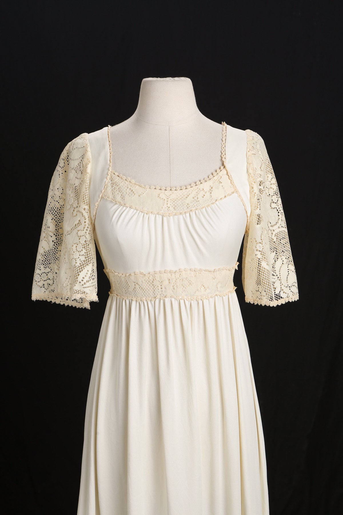 1970s White Poly Shorts Sleeve Summer Dress