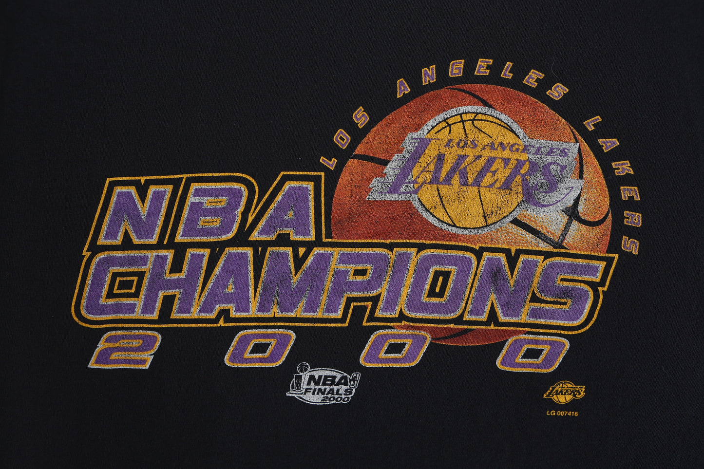 2000 NBA Champions Los Angeles Lakers Graphic T-shirt