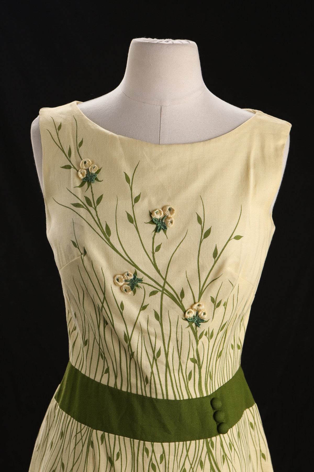 Vintage Women Yellow Casual Dress with Flower Embroidery Details