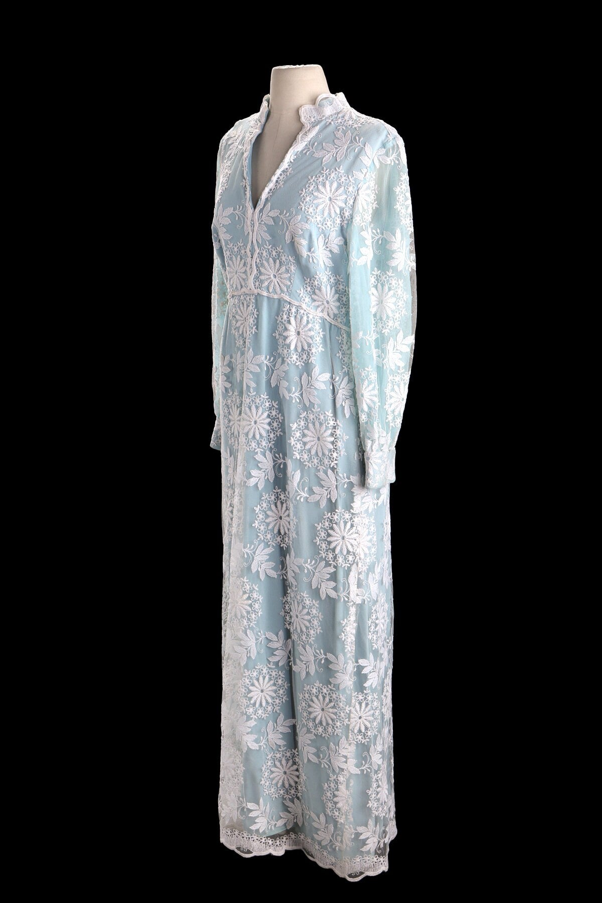 Vintage Blue Long Summer Dress with White Flower Embroidery