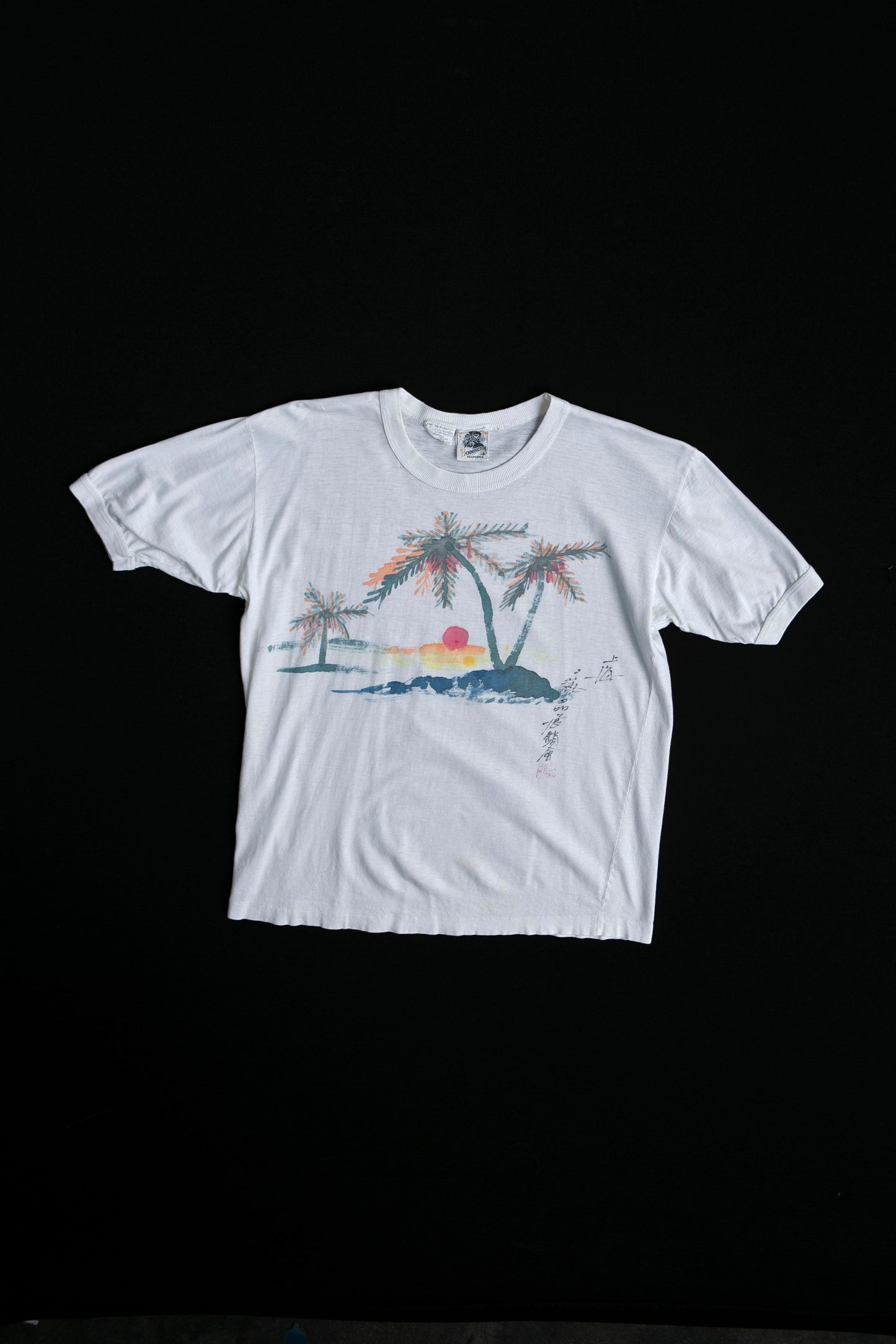 Sumie Art Beach Graphic T-shirt