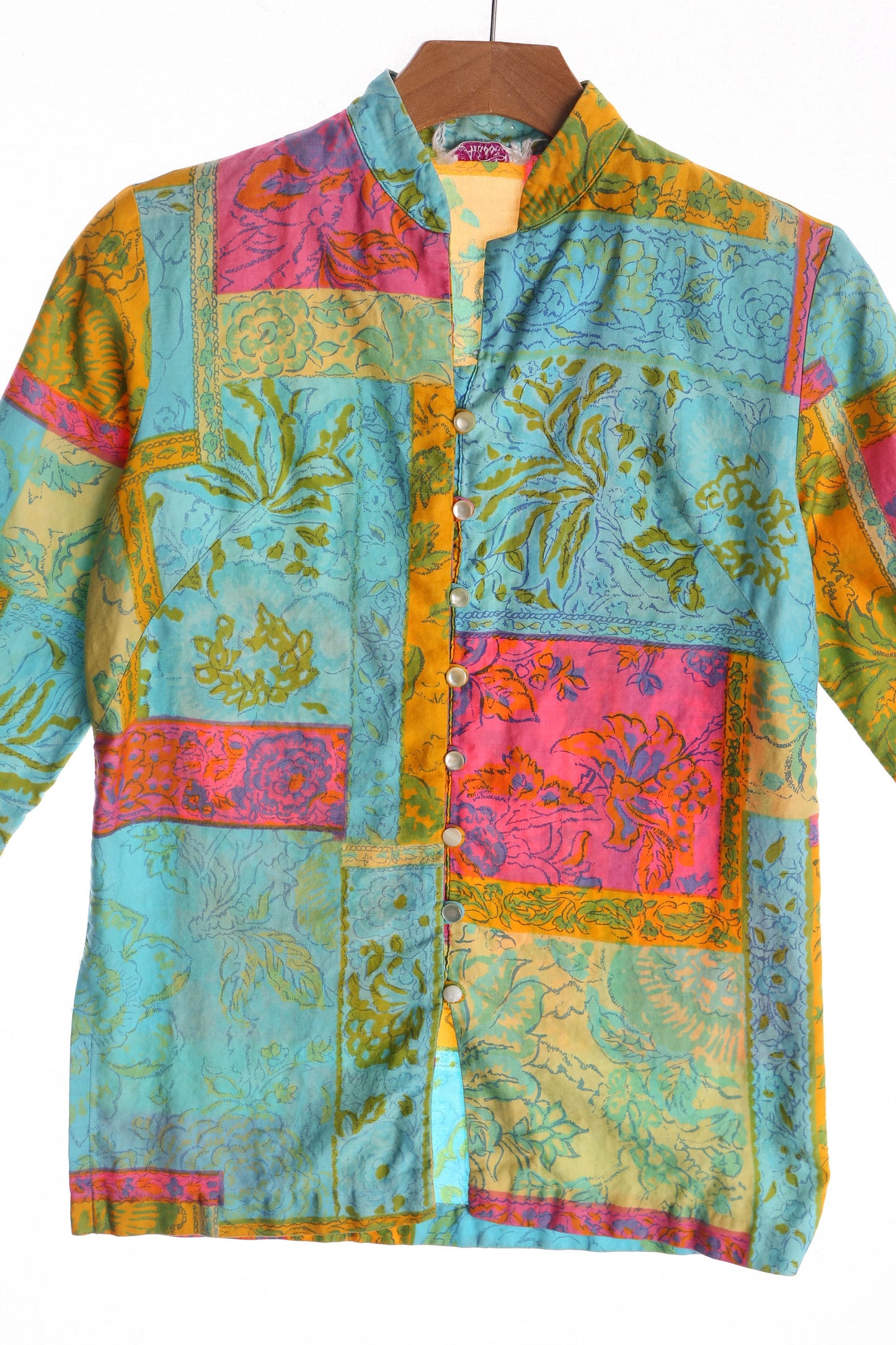 1970s Women's Floral Print Cotton Button Up Top