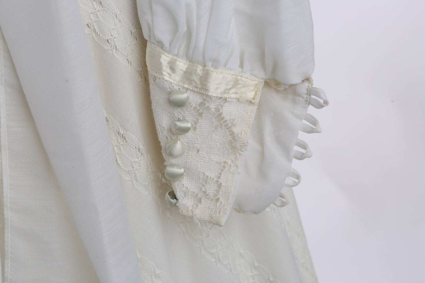 Vintage White Prairie Dress - Era 1970s - 1980s