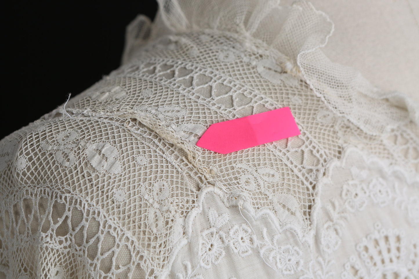 Vintage White Embroidered Summer Dress - Era 1930's to 1940's