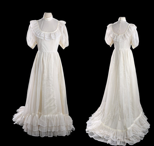 Vintage White Long Prairie Dress - Era 1970s - 1980s