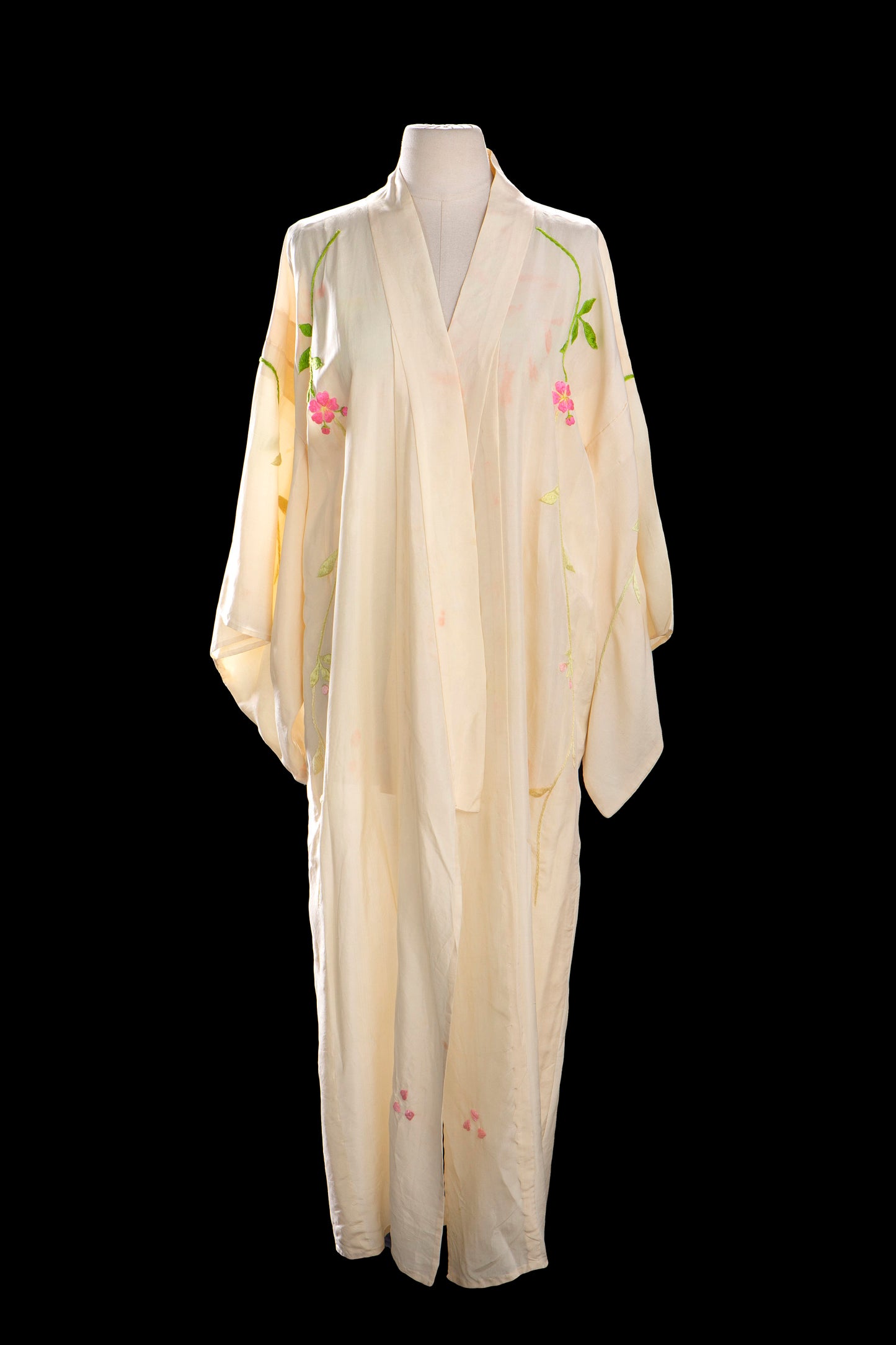 Vintage Kimono Robe with Floral Embroidery