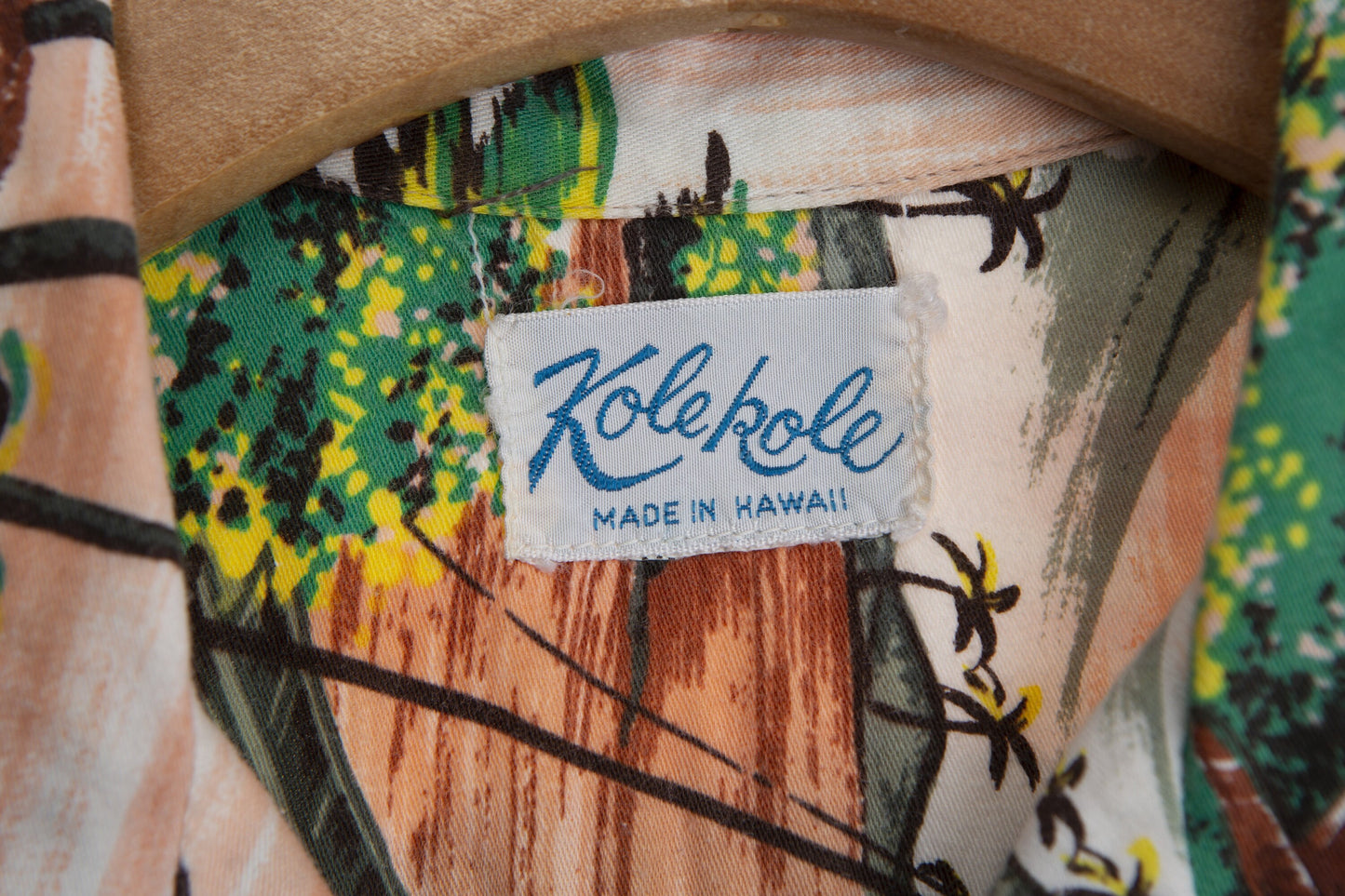 Vintage Hawaiian Shirt by Kole kole - Made in Hawaii - Era 1960s - 1970s