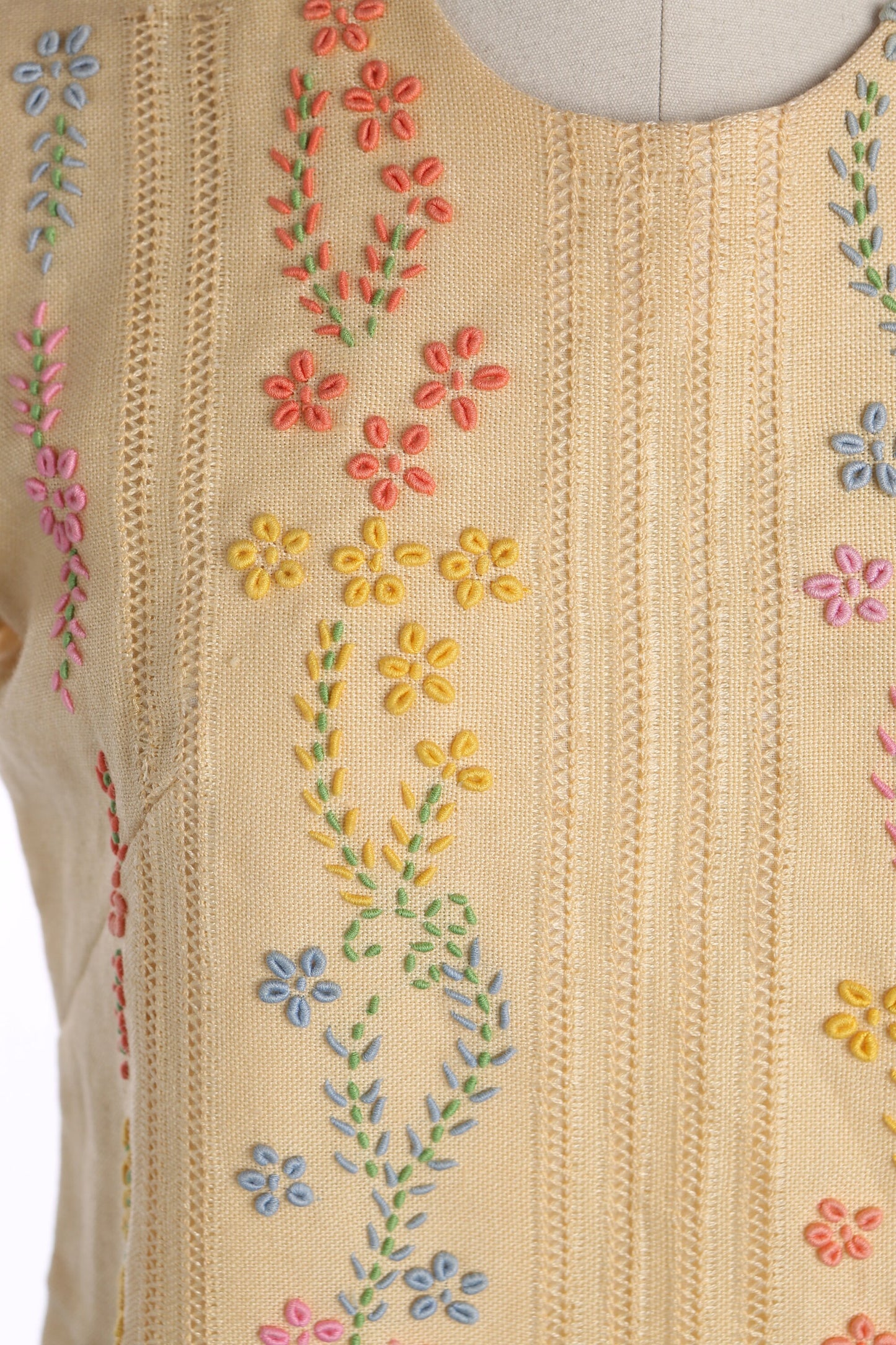 Vintage Women Floral Embroidery Yellow Mod Dress