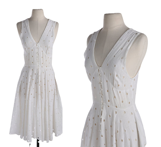 Vintage White Summer / Casual Dress with Geometric Fabric Pattern - Era 1940's - 1950's