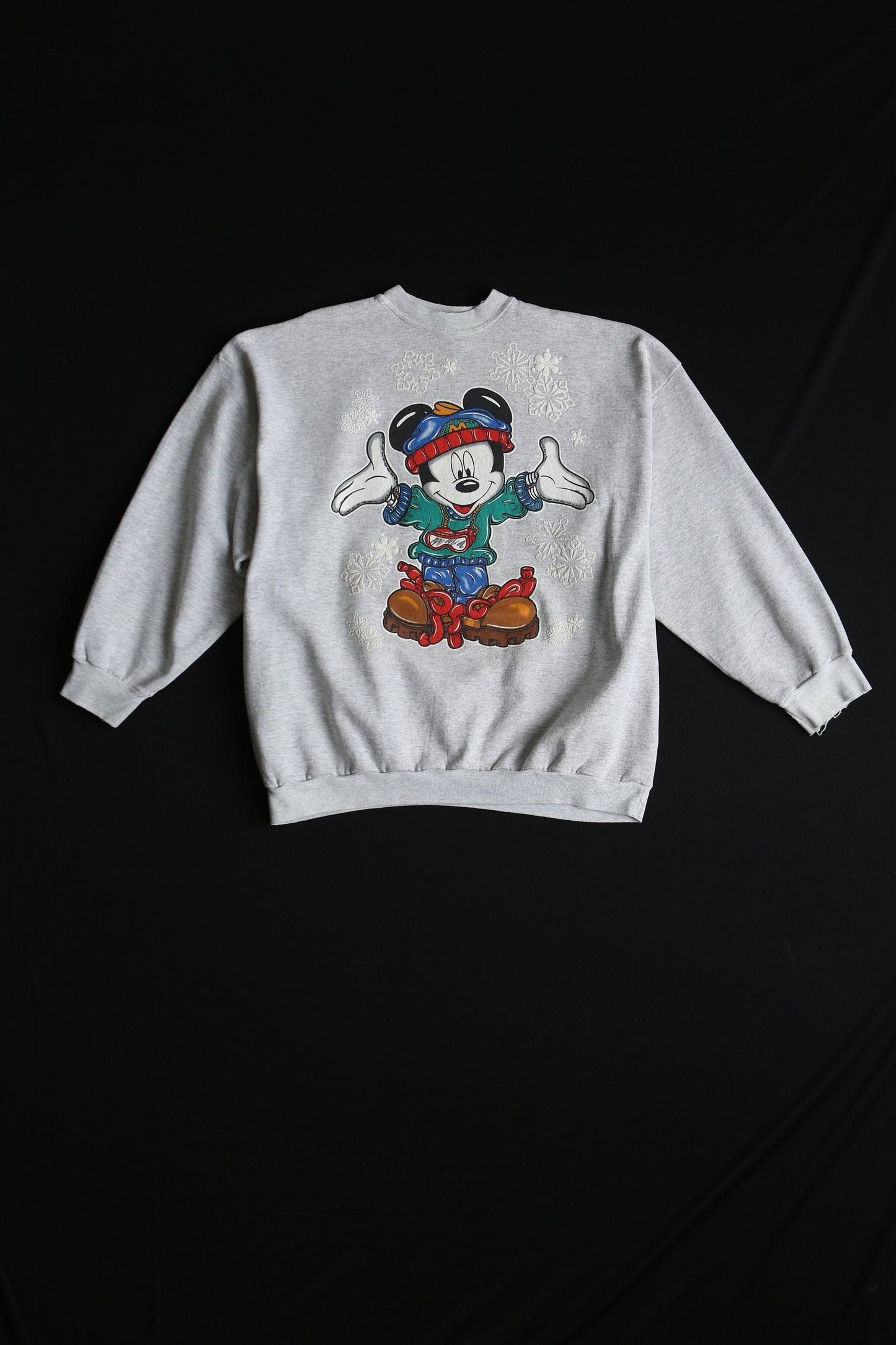 Vintage mickey mouse sweatshirt gray 90's y2k christmas