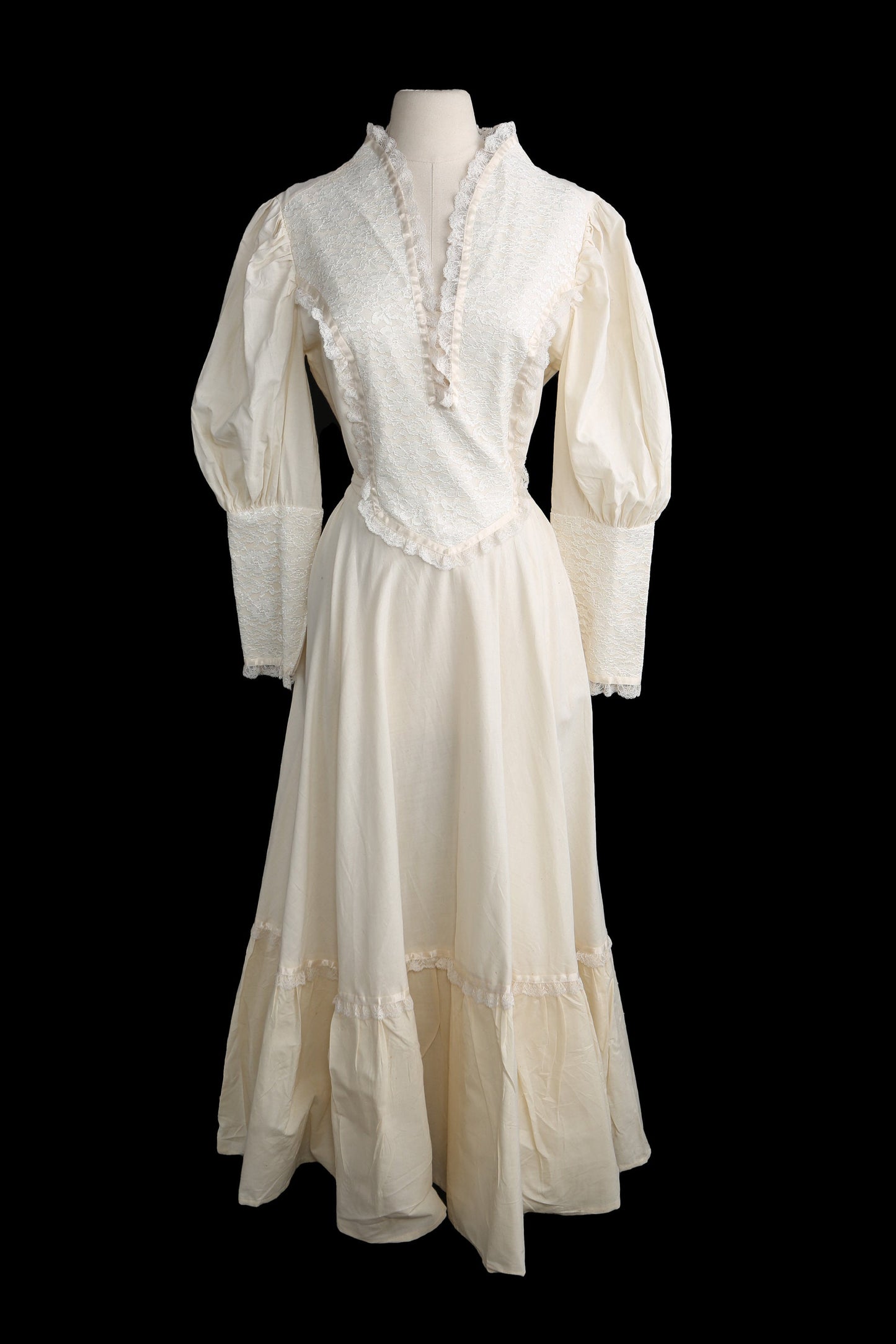 Vintage Prairie Dress - Long Sleeve - Victorian Style - Era 1970s to 1980s