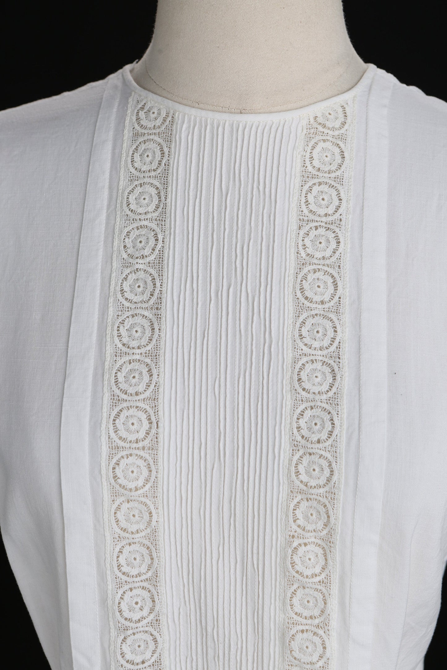 Vintage 1960's White Casual Top with Back Button Closure