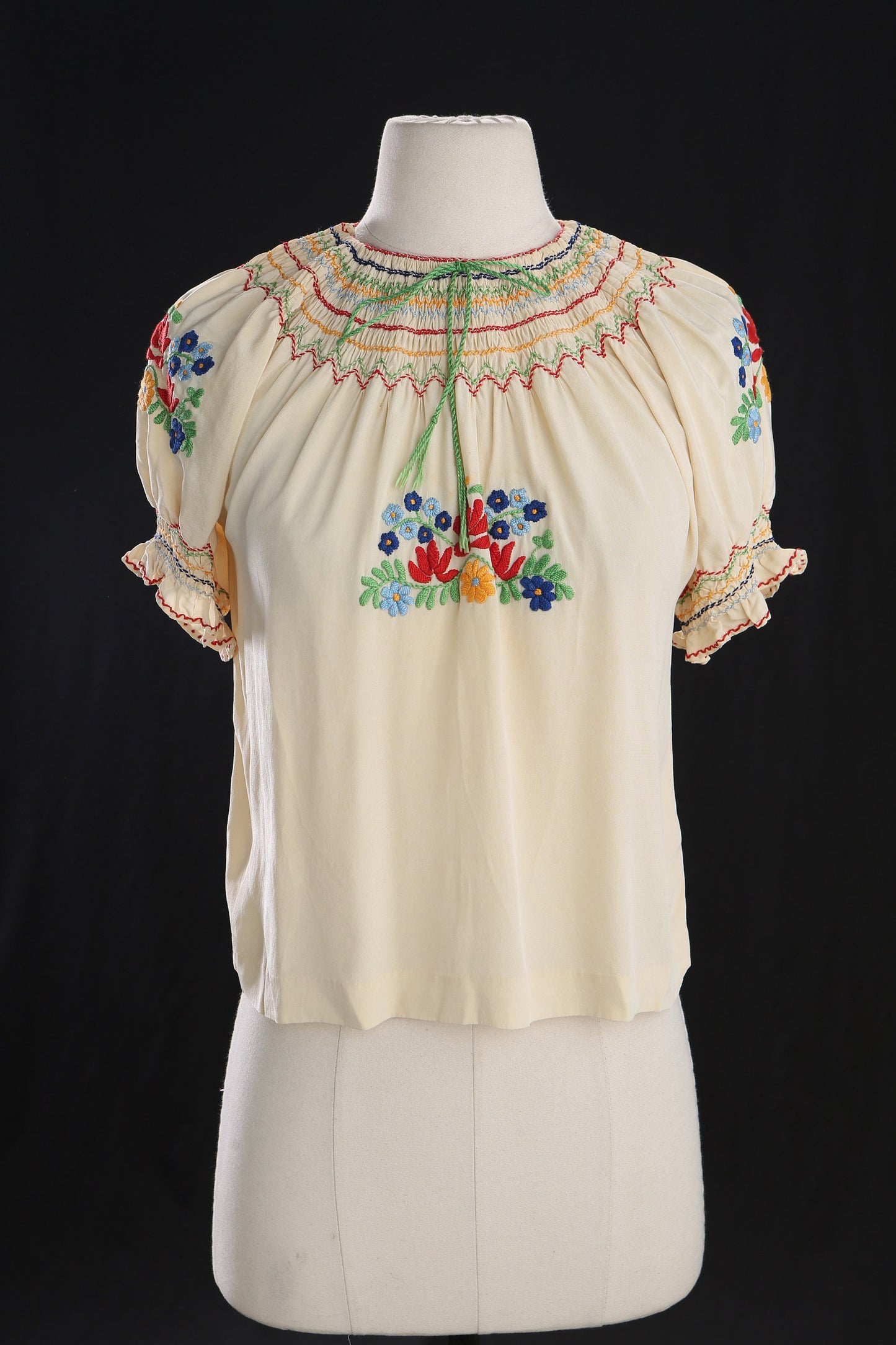 Vintage Floral Embroidered Blouse