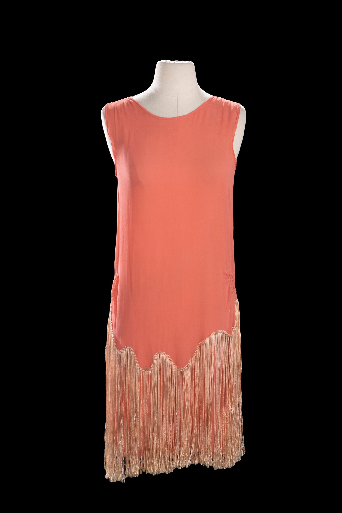 Vintage Flapper Dress with Bottom Fringe Detail - Era 1920s - 1930s