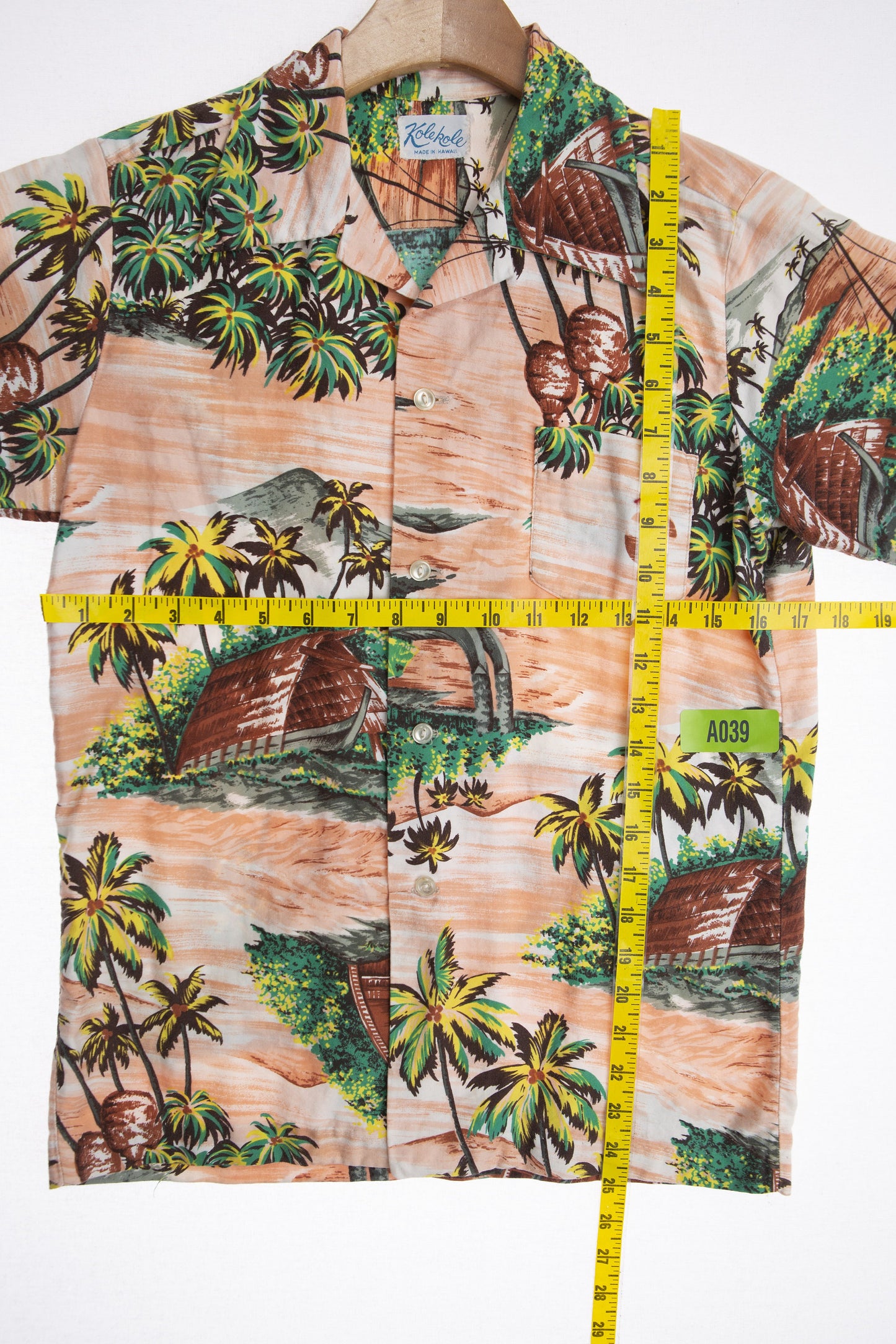 Vintage Hawaiian Shirt by Kole kole - Made in Hawaii - Era 1960s - 1970s