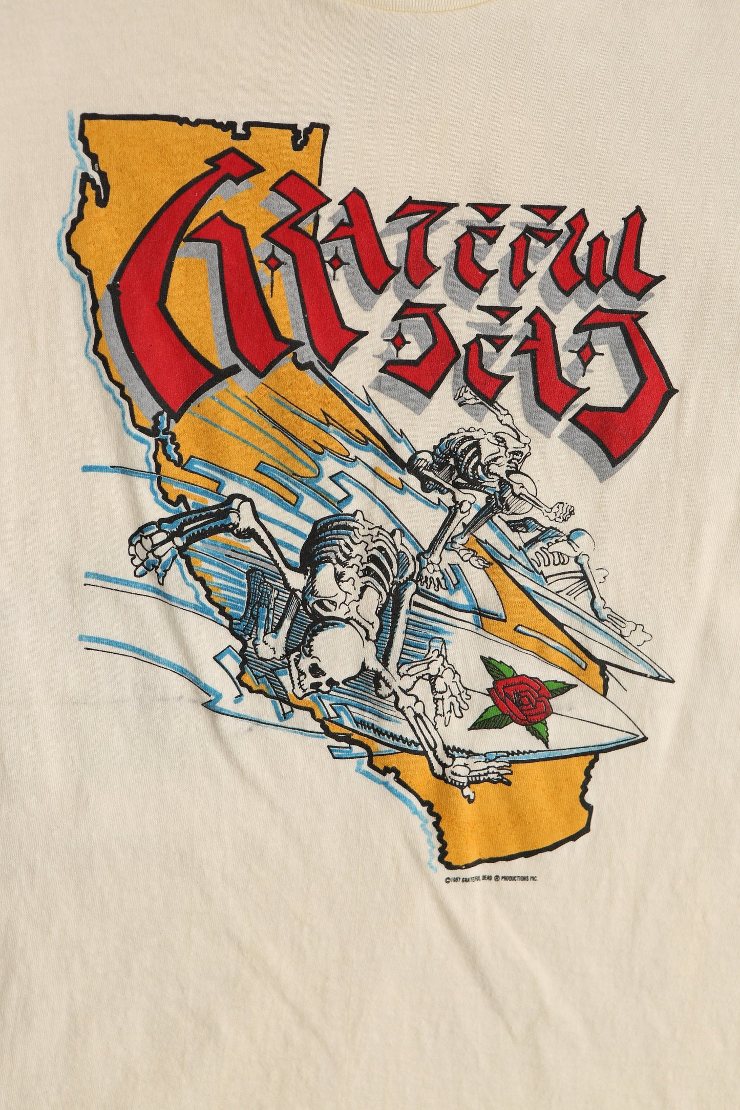 Vintage Grateful Dead T-shirt - Surfing on California State