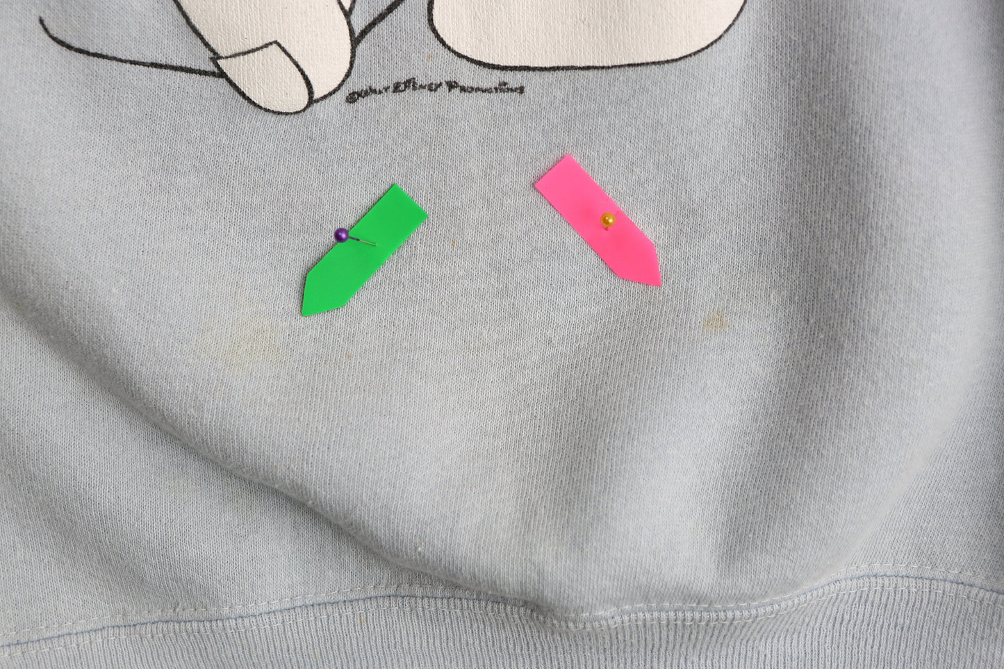 Vintage Mickey Mouse Graphic Sweatshirt - Era 1970's to 1980's