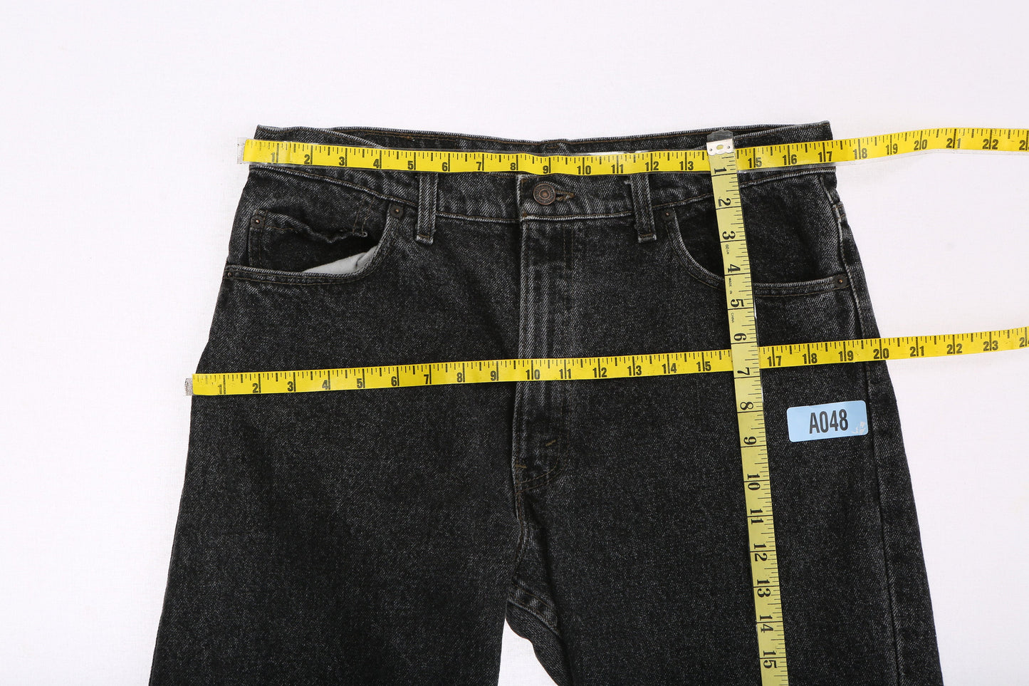 Vintage 550 Levi's Black Denim Pants / Made in USA / Ear 1980's - 1990's